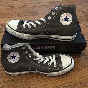 Gray high-top converse